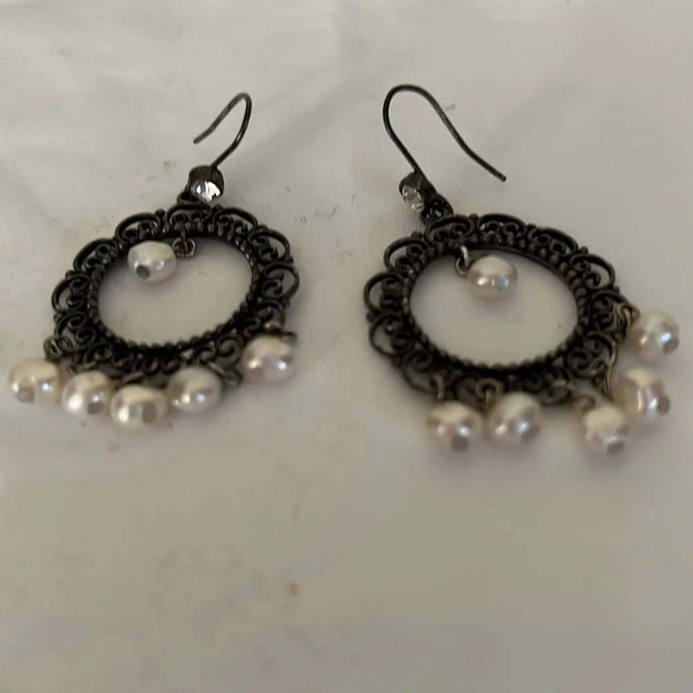 Crystal and pearl filigree earings - Picture 3 of 3